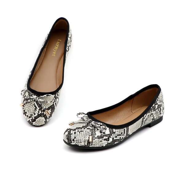 Women's Cushioned Insole Classic Bow Tie Ballerina Flat - Picture 10 of 10